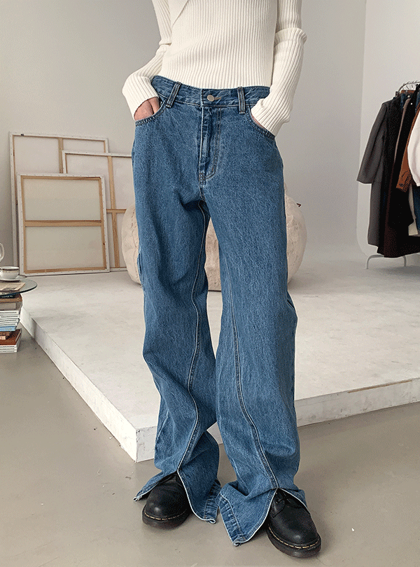 Oblique line slit jeans